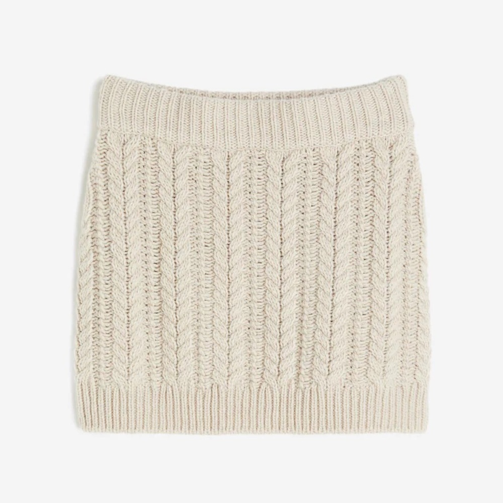 H&M Beige merino wool blend Cable knit mini skirt